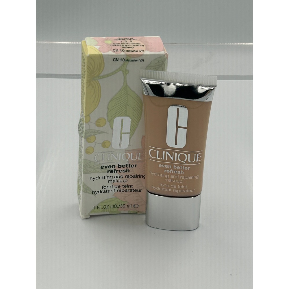 Clinique Even Better Hydrating Foundation Shade is CN-10 Alabaster NIB